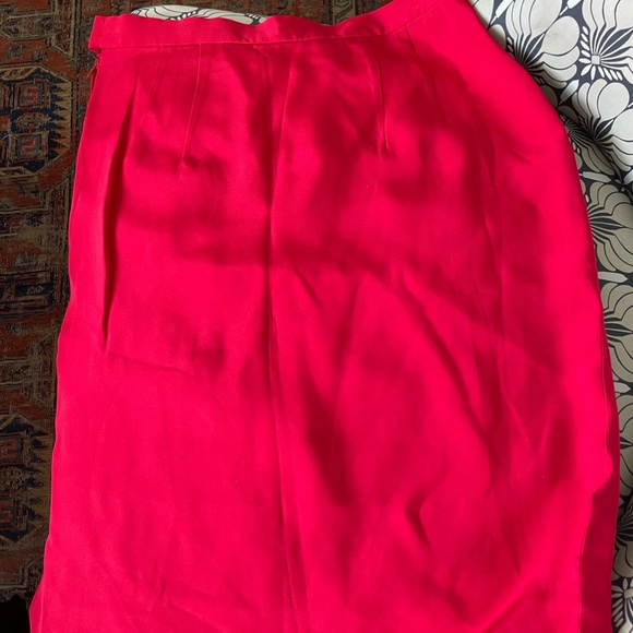 Albert Nipon Size 10 Silk  2 Piece Skirt Fitted Red Suit Women Bergdorf Goodman - Picture 8 of 8